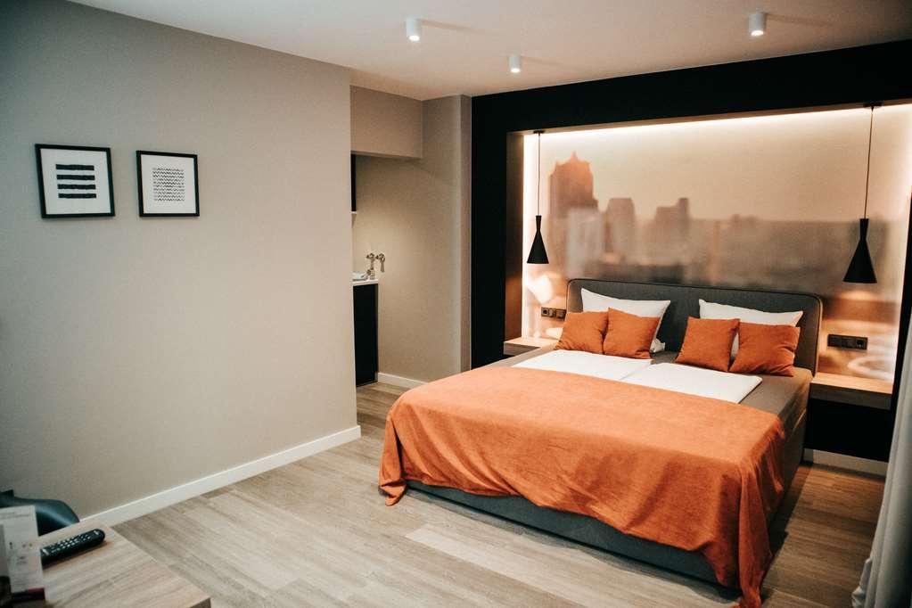 Juststay Ratingen Hotel & Apartments Room photo