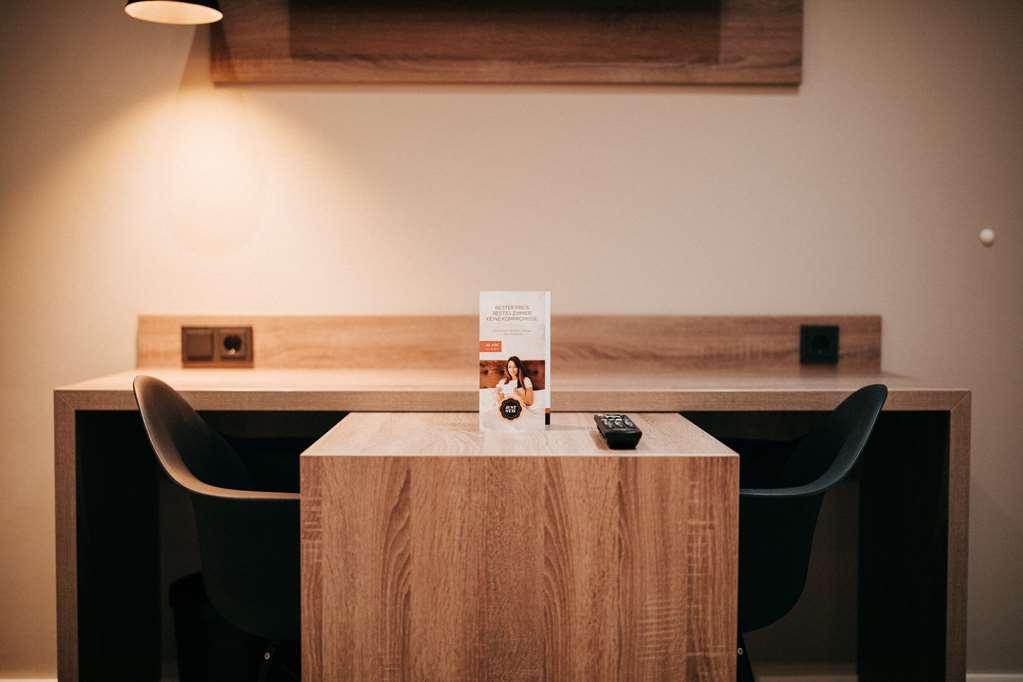 Juststay Ratingen Hotel & Apartments Room photo